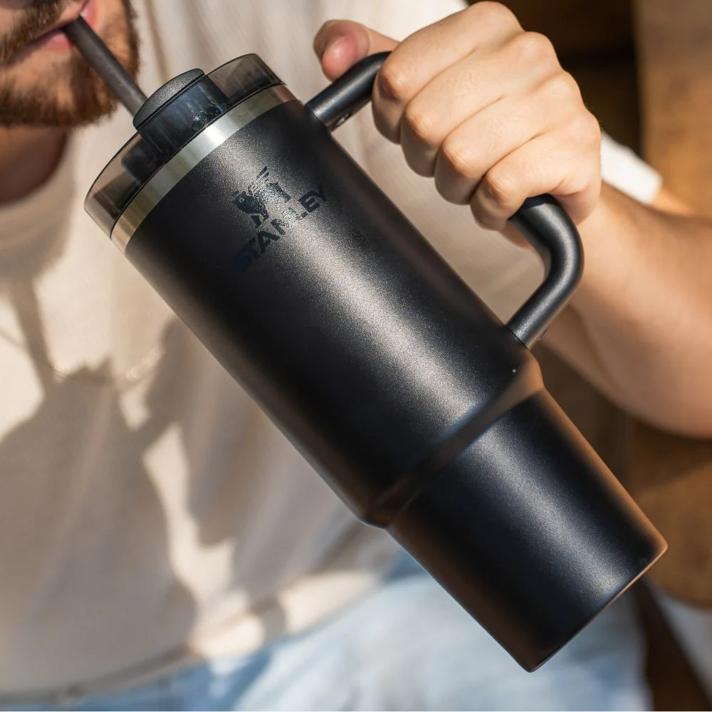 Copo Quencher Black 2.0 Stanley | 887ML - Image 4